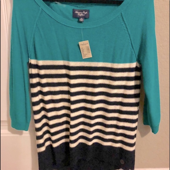 New American Eagle Sweater - Picture 2 of 7